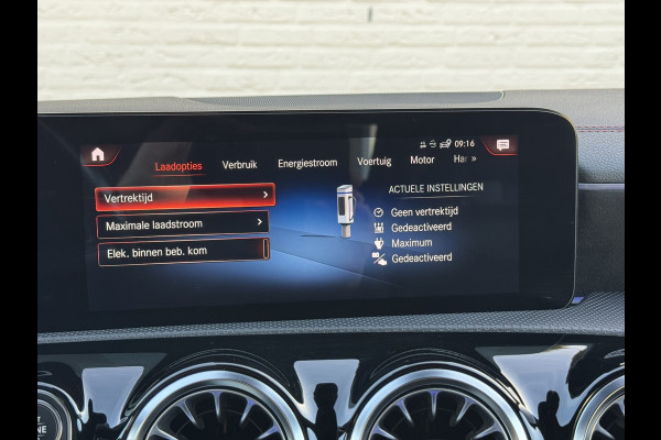 Mercedes-Benz CLA-Klasse Shooting Brake 250 e AMG-Line Advantage Carplay SOH 97% Camera Cruise Leder/Alcant Stoelverw. Sfeerverl.