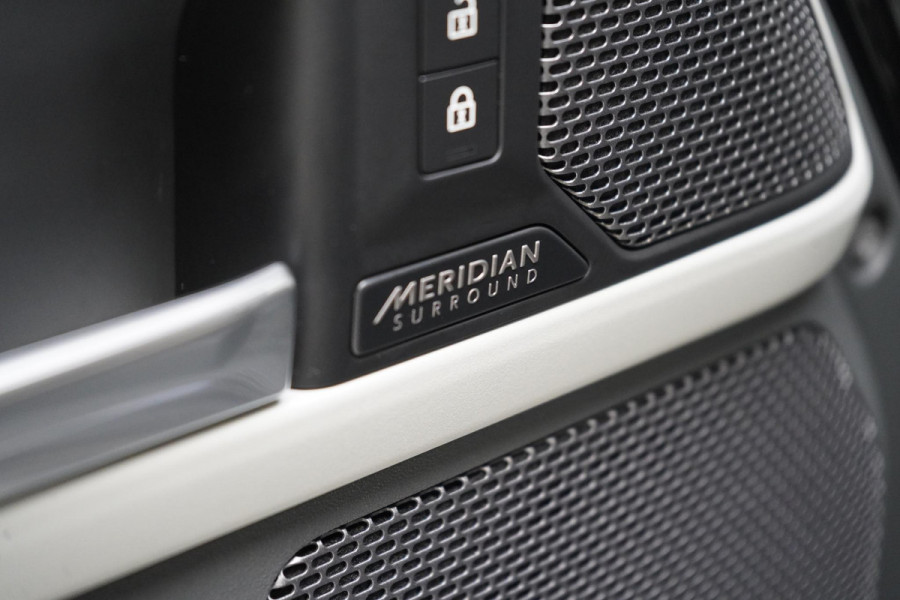 Land Rover Defender 110 2.0 P400e 110 404pk URBAN pakket | SoH 96,5% | Trekhaak afn. | Leder | Panoramadak | Memory