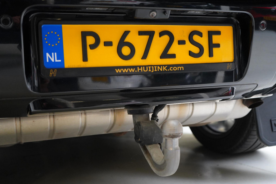 Land Rover Defender 110 2.0 P400e 110 404pk URBAN pakket | SoH 96,5% | Trekhaak afn. | Leder | Panoramadak | Memory