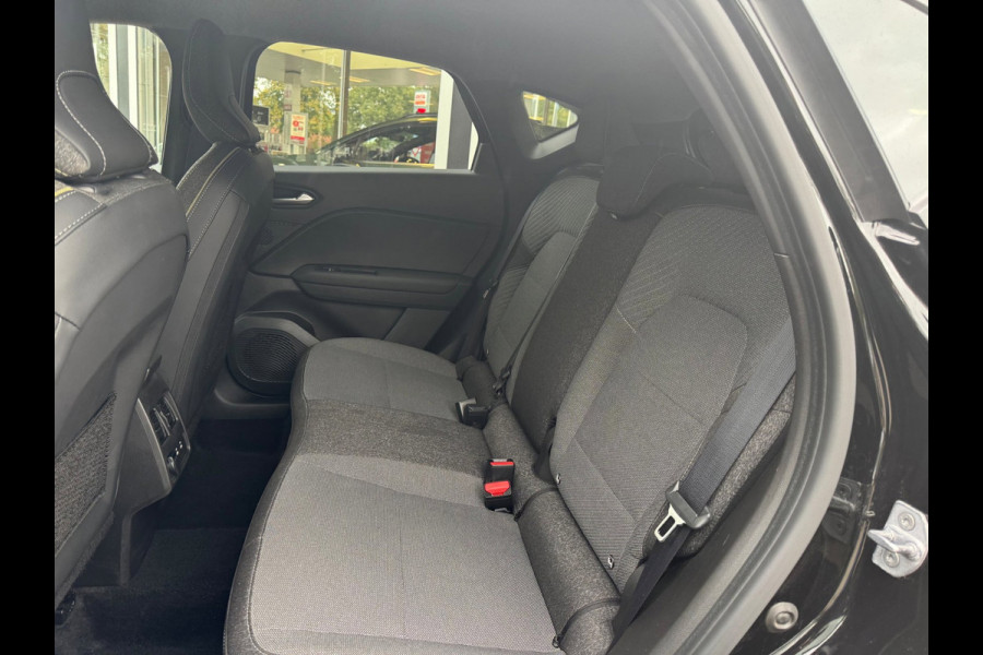 Renault Captur 1.8 E-Tech full hybrid 160 techno Navi / CarPlay / Clima