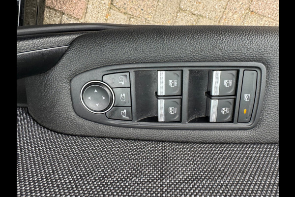 Renault Captur 1.8 E-Tech full hybrid 160 techno Navi / CarPlay / Clima