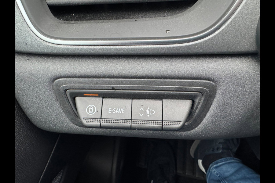 Renault Captur 1.8 E-Tech full hybrid 160 techno Navi / CarPlay / Clima