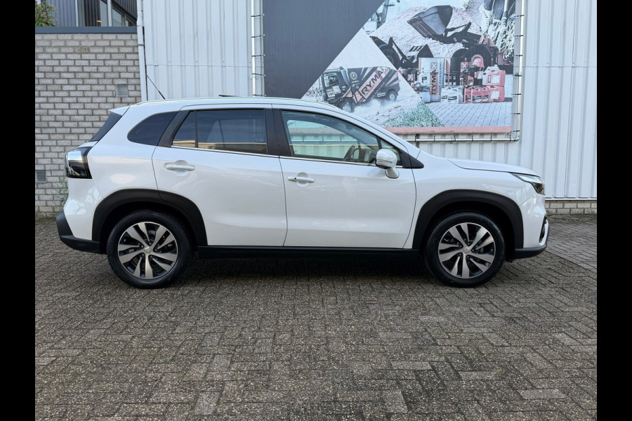 Suzuki S-Cross 1.5 Hybrid Style 102 Pk Automaat | Panoramadak | Voll Leder | Navigatie | Cruise | Camera | Climate | Keyless | 17"