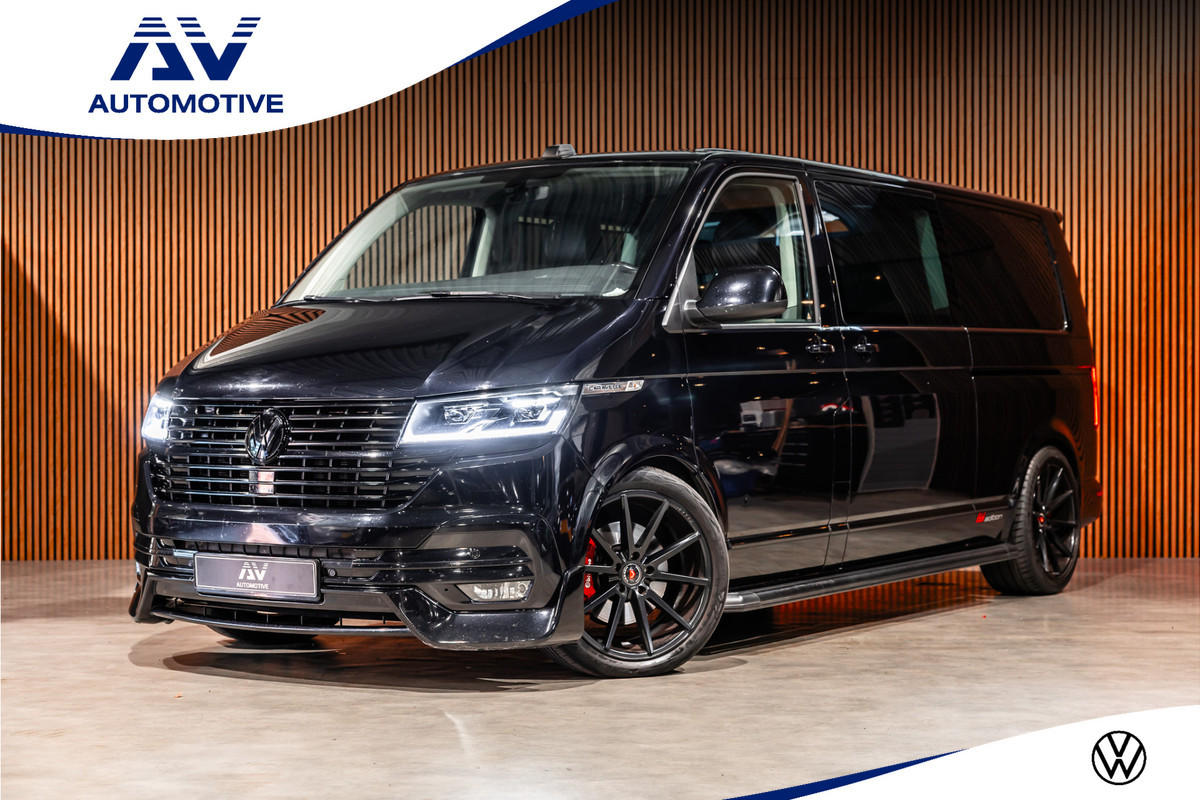 Volkswagen Transporter T6.1 2.0 TDI 204 PK L2H1 DC Caravelle | LeightonVans Bodykit | ACC | Bi-Xenon | Elek deuren | Lederen bekleding | Camera | CarPlay | Navigatie | Trekhaak | Nieuwe APK