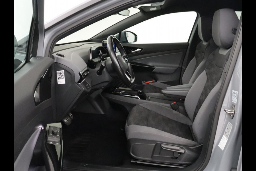 Volkswagen ID.4 Pro 77 kWh | SOH 94,2% | Adaptive cruise | Stuur/ stoelverwarming | Park assist | Climate control | Carplay | Sfeerverlichting | Full LED | 19" velgen