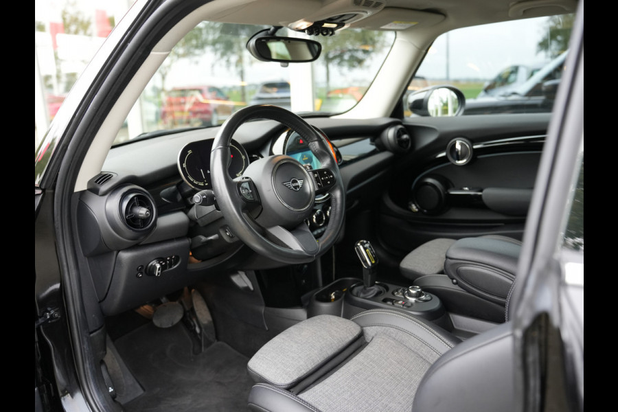 MINI Electric MINI Yours 33 kWh | SOH 97% | Stoelverwarming | Cruise Control | LED | Apple Carplay/Android Auto |