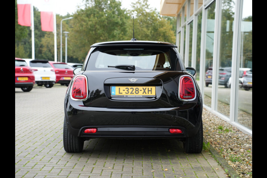 MINI Electric MINI Yours 33 kWh | SOH 97% | Stoelverwarming | Cruise Control | LED | Apple Carplay/Android Auto |