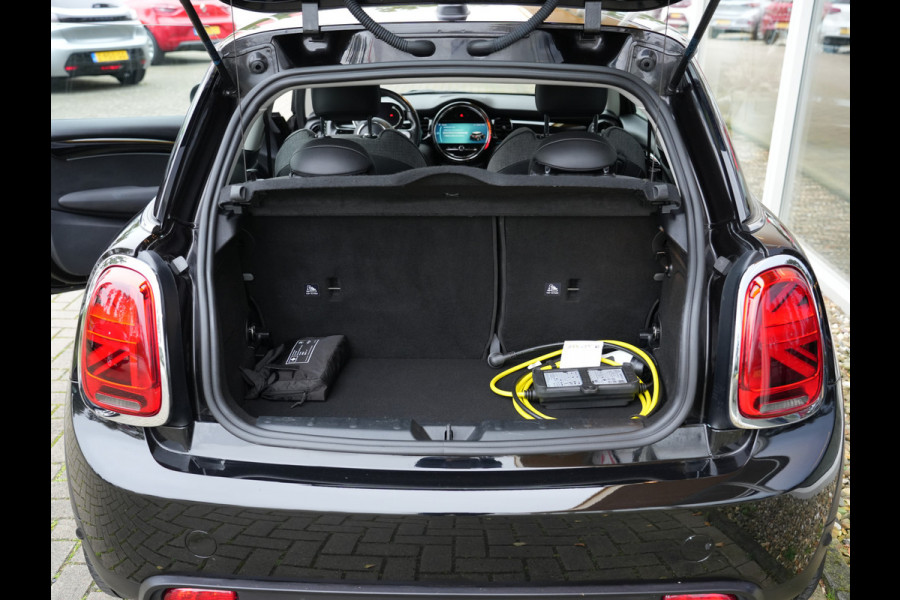 MINI Electric MINI Yours 33 kWh | SOH 97% | Stoelverwarming | Cruise Control | LED | Apple Carplay/Android Auto |