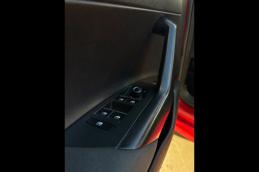 Volkswagen Polo 1.0 TSI DSG |IQ Lights|Camera|Stoelverwarming