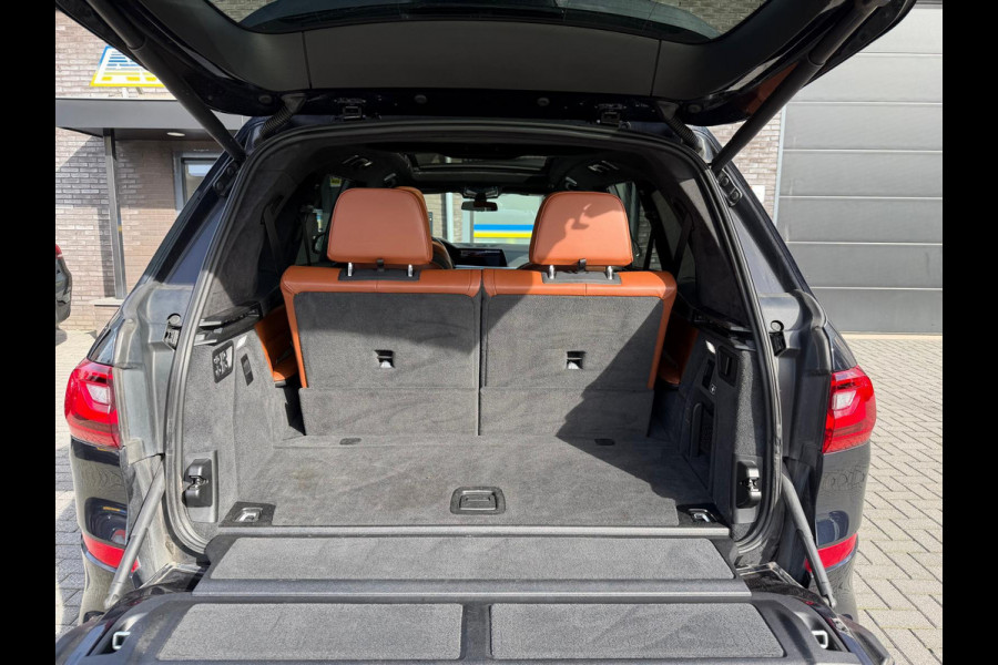 BMW X7 xDrive40i 6p. | 2E EIGENAAR | 3/6/12MND GARANTIE | PANO | LASER | BOWERS&WILKINS | MASSAGE | ACC | CAMERA | PARFUM | SFEER |TREKHAAK | BOMVOL |