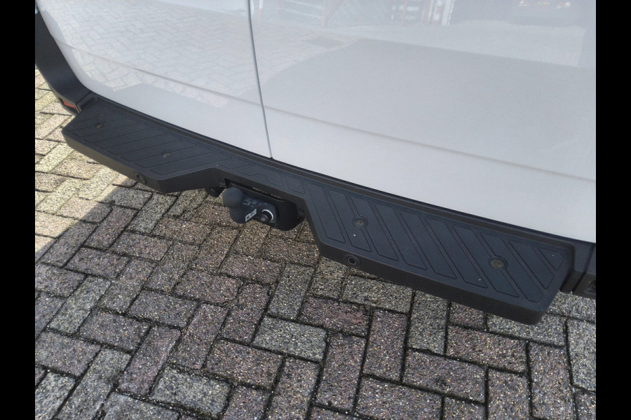 Renault Master 150 PK L2H2 GESLOTEN - V-72-KBF - TREKHAAK - EURO 6 - BPM VRIJ!