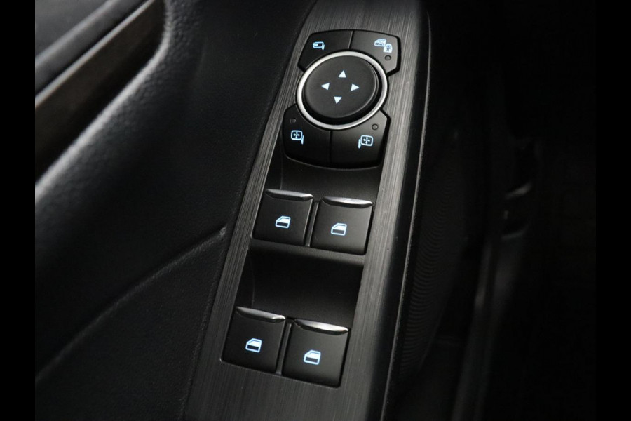 Ford Kuga 2.5 PHEV Vignale | SOH 86,6% | Panoramadak | Leder | Memory | Adaptive cruise | Trekhaak | Stuur/stoelverwarming | B&O Sound | Head-up | Achterbank verwarming | Camera | Park assist