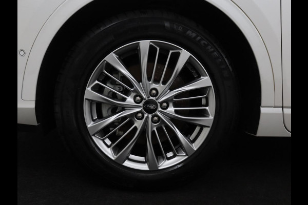Ford Kuga 2.5 PHEV Vignale | SOH 86,6% | Panoramadak | Leder | Memory | Adaptive cruise | Trekhaak | Stuur/stoelverwarming | B&O Sound | Head-up | Achterbank verwarming | Camera | Park assist