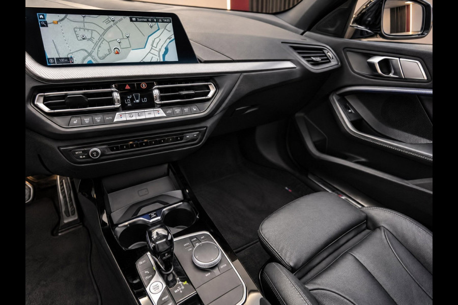 BMW 1-serie 120i High Executive | M-Sport Shadow | Pano | Leder | Ambiance