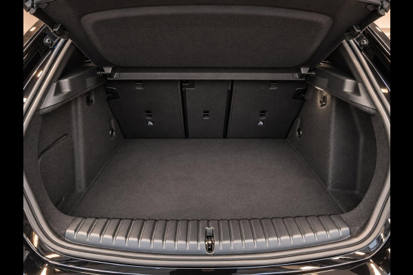 BMW 1-serie 120i High Executive | M-Sport Shadow | Pano | Leder | Ambiance