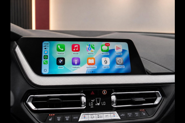 BMW 1-serie 120i High Executive | M-Sport Shadow | Pano | Leder | Ambiance