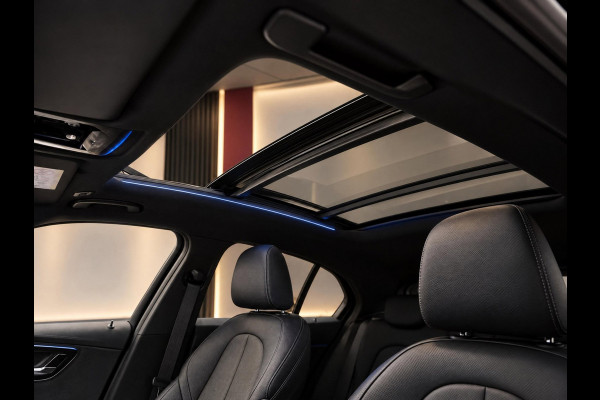 BMW 1-serie 120i High Executive | M-Sport Shadow | Pano | Leder | Ambiance