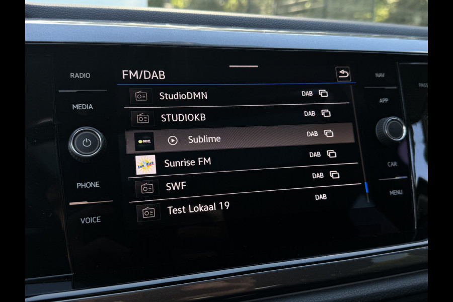 Volkswagen Taigo 1.0 TSI 110PK STYLE BUSINESS CARPLAY/IQ-LIGHT/PANORAMADAK