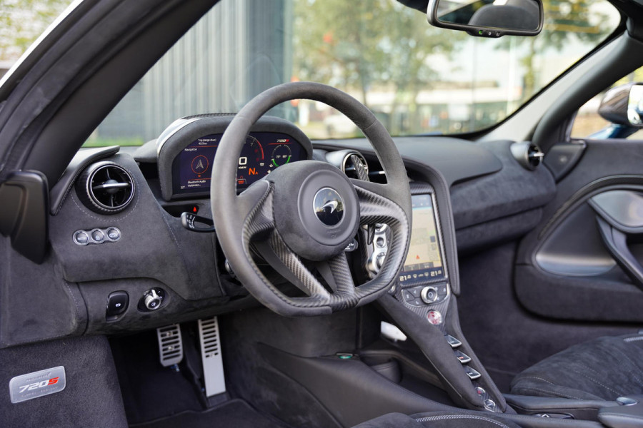 McLaren 720S Spider / FULL CARBON / LIFT / MSO