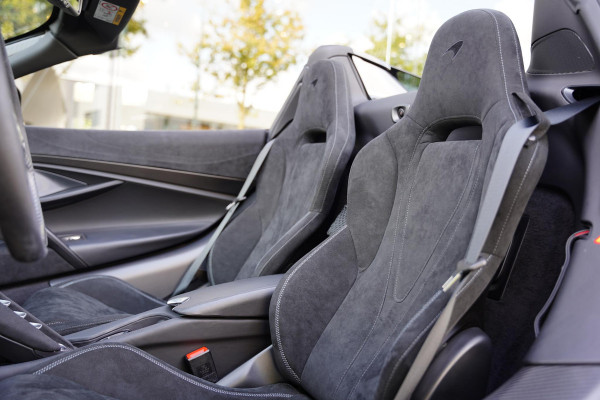 McLaren 720S Spider / FULL CARBON / LIFT / MSO