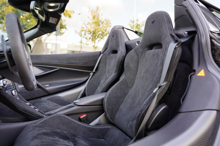 McLaren 720S Spider / FULL CARBON / LIFT / MSO