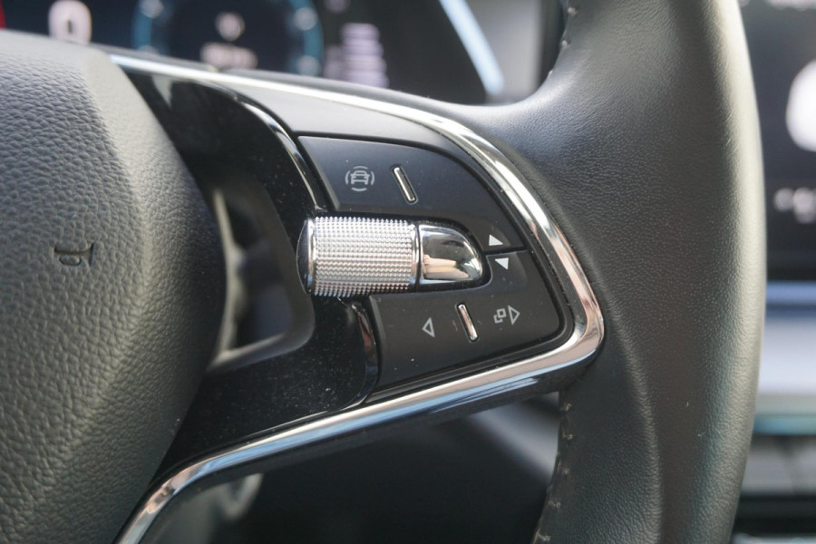 Škoda Octavia 1.0 TSI Apple/Android/Navigatie/Digi-Dashboard/ V+A parkeersensoren.