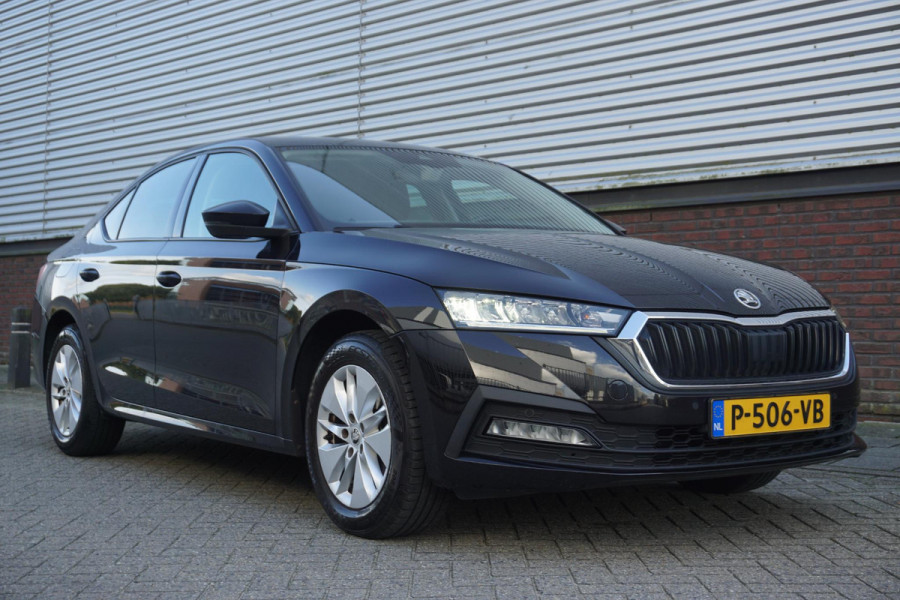 Škoda Octavia 1.0 TSI Apple/Android/Navigatie/Digi-Dashboard/ V+A parkeersensoren.