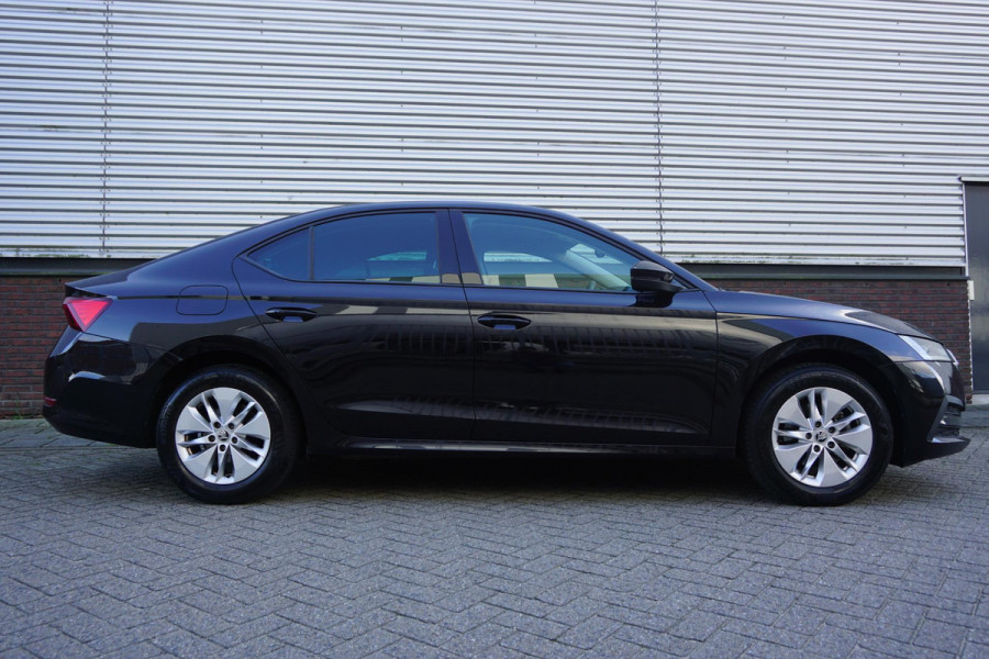 Škoda Octavia 1.0 TSI Apple/Android/Navigatie/Digi-Dashboard/ V+A parkeersensoren.