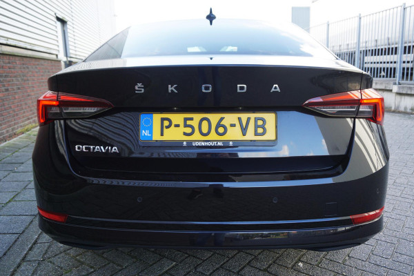 Škoda Octavia 1.0 TSI Apple/Android/Navigatie/Digi-Dashboard/ V+A parkeersensoren.