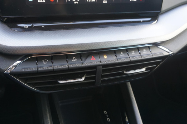 Škoda Octavia 1.0 TSI Apple/Android/Navigatie/Digi-Dashboard/ V+A parkeersensoren.