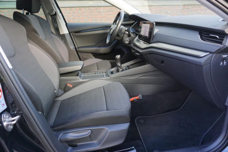 Škoda Octavia 1.0 TSI Apple/Android/Navigatie/Digi-Dashboard/ V+A parkeersensoren.