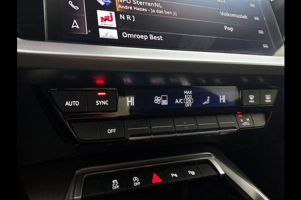 Audi A3 Limousine 30 TFSI S edition Navigatie Apple Carplay/Android Auto Parkeersensoren Adaptive Cruise Control Virtual Cockpit Climate Control Getinte ramen Lichtmetalen velgen