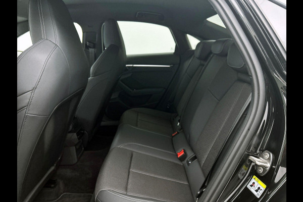 Audi A3 Limousine 30 TFSI S edition Navigatie Apple Carplay/Android Auto Parkeersensoren Adaptive Cruise Control Virtual Cockpit Climate Control Getinte ramen Lichtmetalen velgen