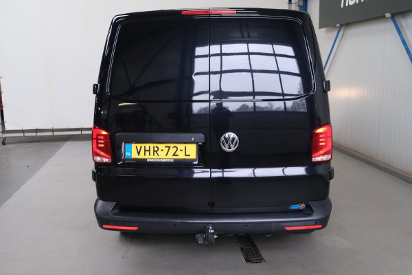 Volkswagen Transporter 2.0 TDI L2H1 30 Automaat - N.A.P. Airco, Cruise, Navi, PDC, Carplay, Trekhaak.
