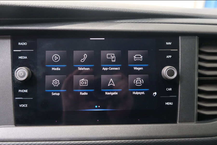 Volkswagen Transporter 2.0 TDI L2H1 30 Automaat - N.A.P. Airco, Cruise, Navi, PDC, Carplay, Trekhaak.