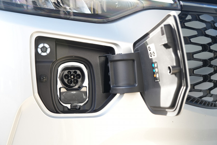 Ford E-Transit Custom 340 L2H1 Limited 71 kWh - ACC - 360 camera - Navigatie - Stoelverwarming - AGR bestuurdersstoel - Blind Spot - Rijklaar