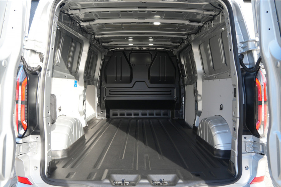 Ford E-Transit Custom 340 L2H1 Limited 71 kWh - ACC - 360 camera - Navigatie - Stoelverwarming - AGR bestuurdersstoel - Blind Spot - Rijklaar