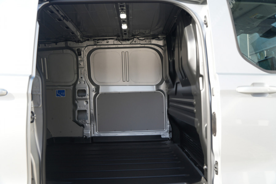 Ford E-Transit Custom 340 L2H1 Limited 71 kWh - ACC - 360 camera - Navigatie - Stoelverwarming - AGR bestuurdersstoel - Blind Spot - Rijklaar