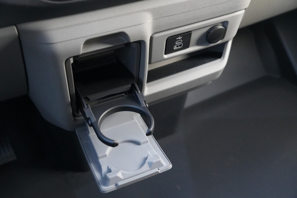Ford E-Transit Custom 340 L2H1 Limited 71 kWh - ACC - 360 camera - Navigatie - Stoelverwarming - AGR bestuurdersstoel - Blind Spot - Rijklaar