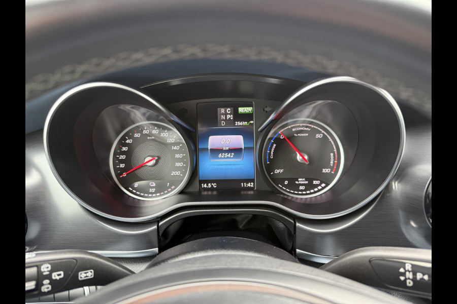Mercedes-Benz Eqv 300 90kWh AVANTGARDE / DUBBELE CABINE / MEMORY / 2x ELECTRISCHE SCHUIFDEUR / PANO / BURMESTER / LEDER / LED / VENTILATIE / 360 C