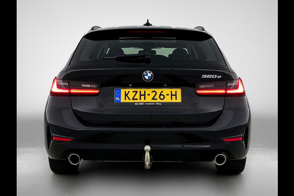 BMW 3 Serie Touring 320e PANO | EL-TREKHAAK | NAVI & CARPLAY | EL-ACHTERKLEP