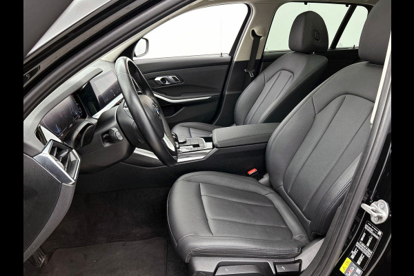 BMW 3 Serie Touring 320e PANO | EL-TREKHAAK | NAVI & CARPLAY | EL-ACHTERKLEP