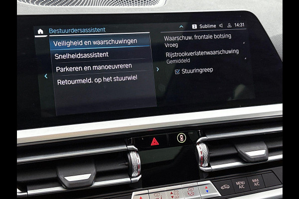 BMW 3 Serie Touring 320e PANO | EL-TREKHAAK | NAVI & CARPLAY | EL-ACHTERKLEP