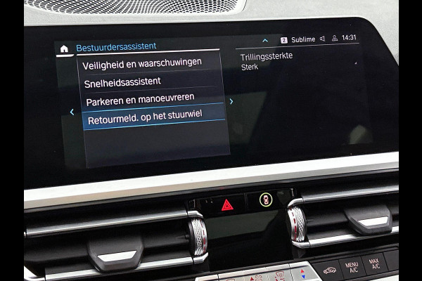 BMW 3 Serie Touring 320e PANO | EL-TREKHAAK | NAVI & CARPLAY | EL-ACHTERKLEP