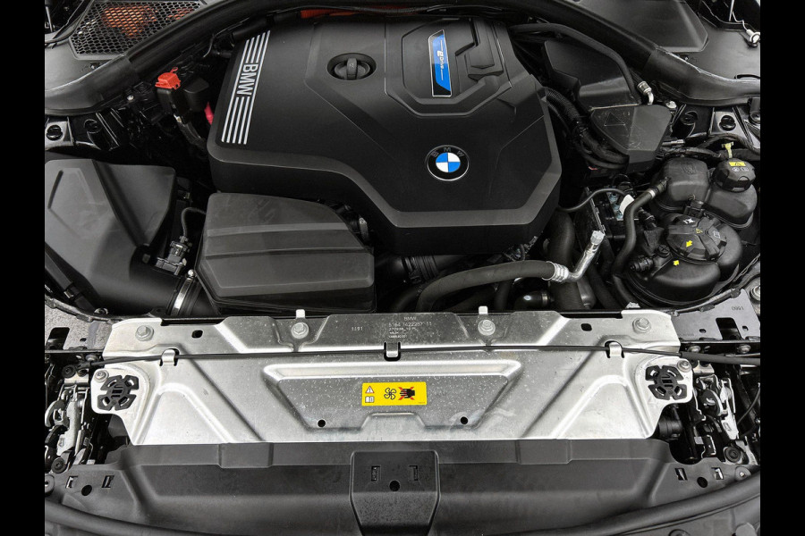BMW 3 Serie Touring 320e PANO | EL-TREKHAAK | NAVI & CARPLAY | EL-ACHTERKLEP