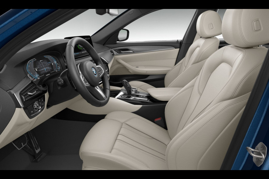 BMW 5 Serie Touring 530e M-Sport - Pano - Driving Ass Prof - Lasers - Hifi
