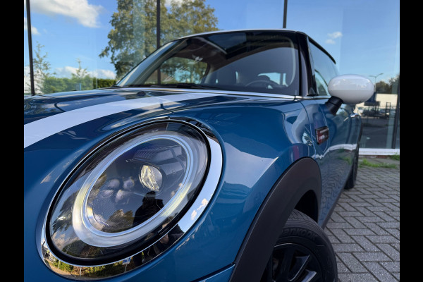 MINI 3-deurs 1.5 Cooper Camden Edition - Automaat - Navi - Climate - Org.NL