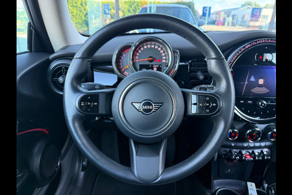 MINI 3-deurs 1.5 Cooper Camden Edition - Automaat - Navi - Climate - Org.NL