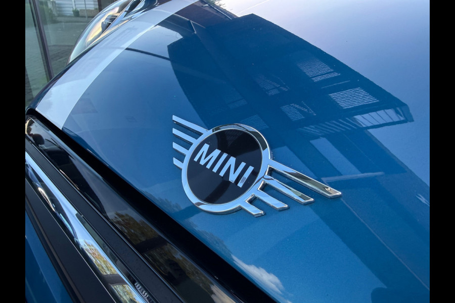 MINI 3-deurs 1.5 Cooper Camden Edition - Automaat - Navi - Climate - Org.NL