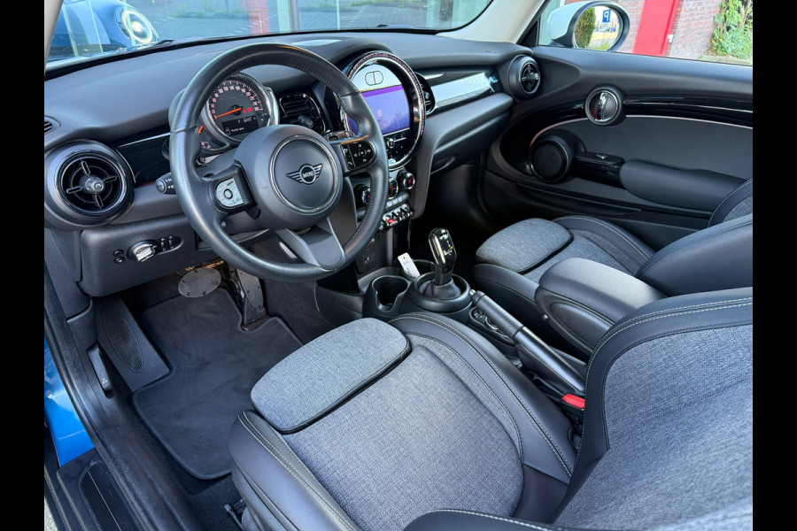 MINI 3-deurs 1.5 Cooper Camden Edition - Automaat - Navi - Climate - Org.NL